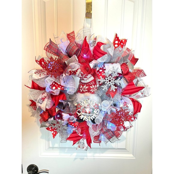 Handmade Christmas Gnome Holiday Ribbon Door Wreath 22 ins LED W39 - Picture 11 of 11